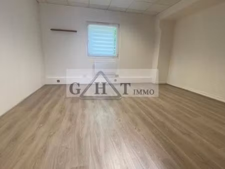 bureau 18 m²