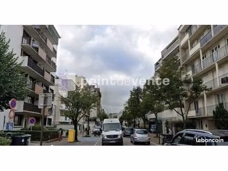 commerce beauté/coiffure 35 m²