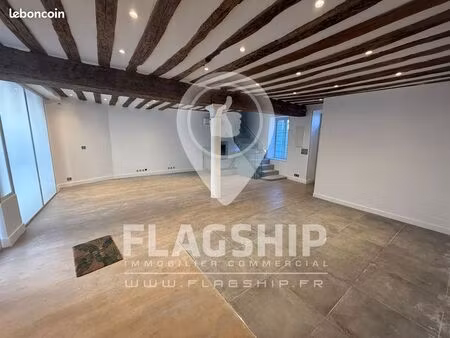 boutique 81 m² charenton le pont
