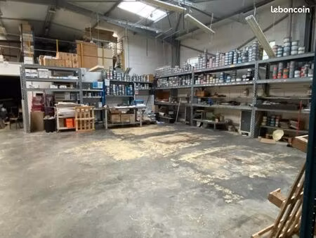 local industriel 540 m²