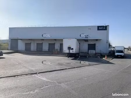 local industriel 5 473 m²