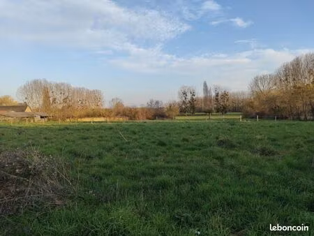 terrain 1 000 m² vendeuvre