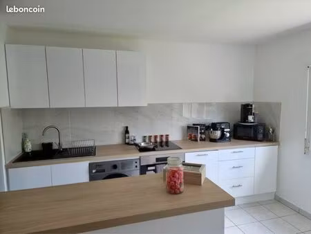 2 pièces (parc de baillet) et 1 parking