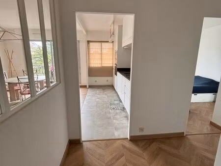 a vendre appartement 2 pièces à caen avec balcon et parking