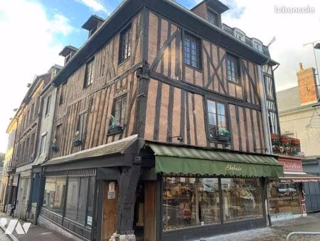 immeuble 159 m² orbec