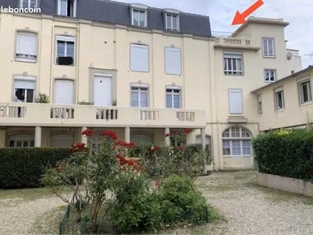 studio avec terrasse