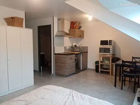 studio meublé 28m2