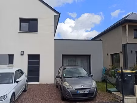 maison 4 pièces 85 m²