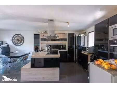 pavillon 4 pièces 83 m²