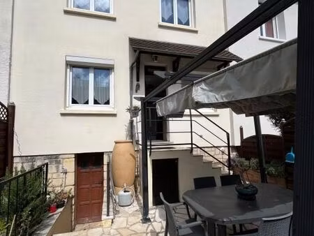 maison 4 pièces 65 m²