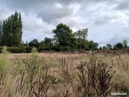 terrain 785 m² saint gatien des bois