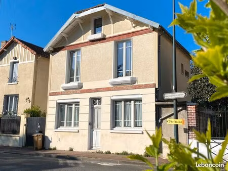 maison de ville rénovée – cœur de saint-gratien – cadre verdoyant