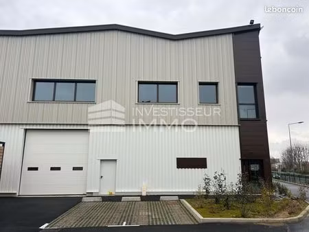 local bureaux  logistique 461 m²