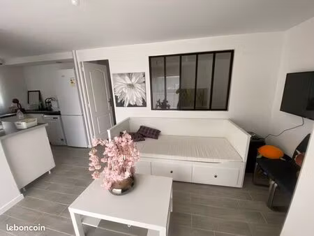 f2 meublé étudiant 40 mètre