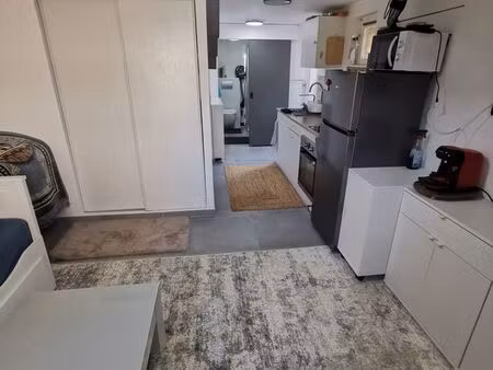 appartement à louer 730/mois toutes charges comprises même l'électricité