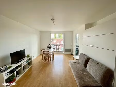 appartement 34 m2 à louer port-cergy