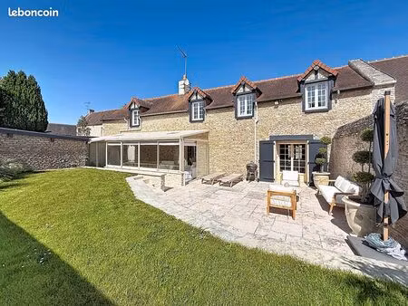 maison 6 pièces 178 m²