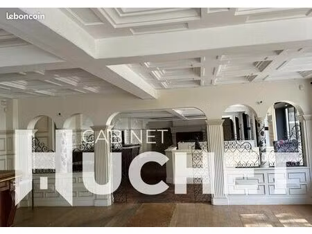 local commercial 600 m²