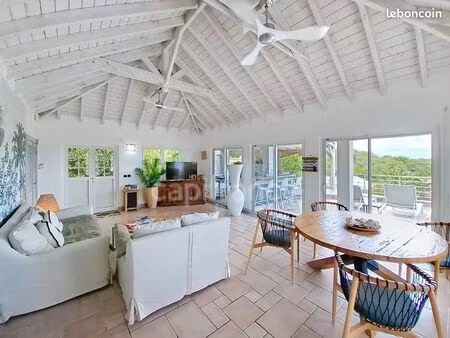 villa 4 pièces 135 m²