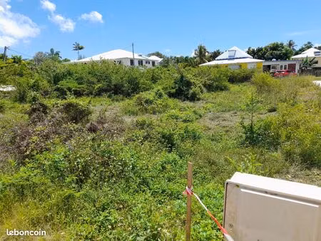 saint-françois terrain plat de 620m²