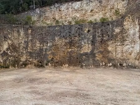 terrain clôturé à louer labrousse