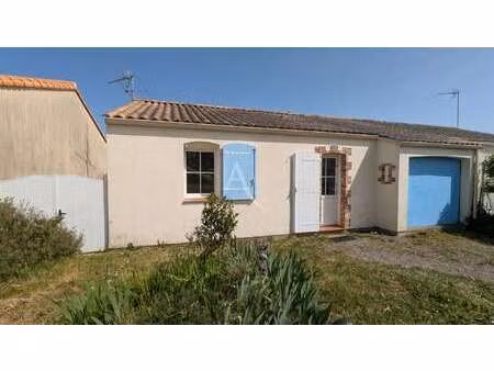 vente maison à la roche-sur-yon le bourg sous la roche (85000) : à vendre / 54m² la roche-