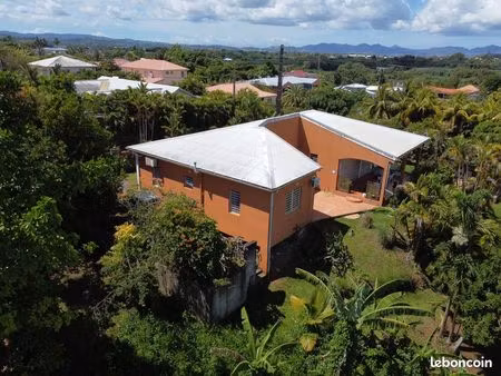 le lamentin - maison de caractère de 150m² sur terrain de 1491m²