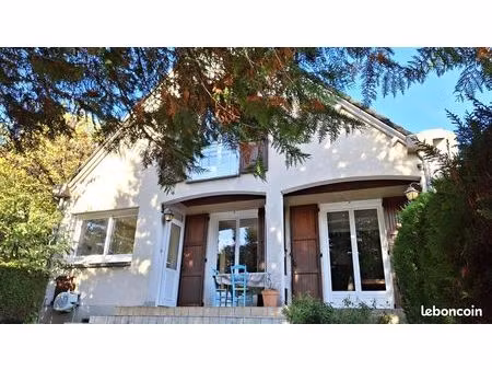 vente | maison | 5p | 4ch | 135 m² | aurillac | expo sud-est | terrasse