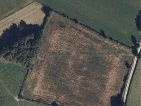 terre  agricole avec projet agri voltaïque