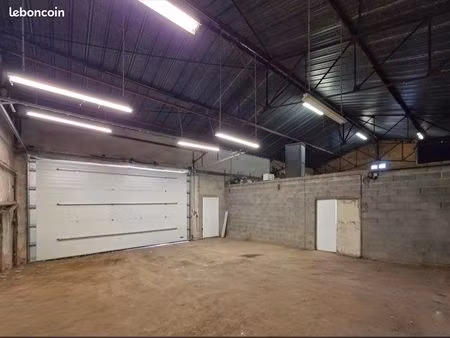 location bâtiment commercial – local professionnel avec bureaux et terr