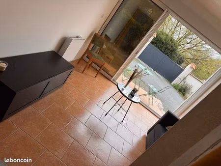 charmante maison avec cour - idéal jeunes actifs