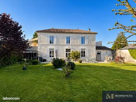 maison 5 pièces 178 m²