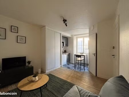 studio refait à neuf place verdun