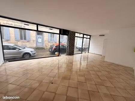 ◊local commercial - 110 m²