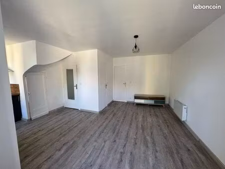 appartement t2 meublé rénové à neuf - ruelle centre