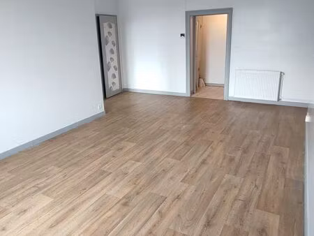 bel appartement t3 hyper centre de ruffec