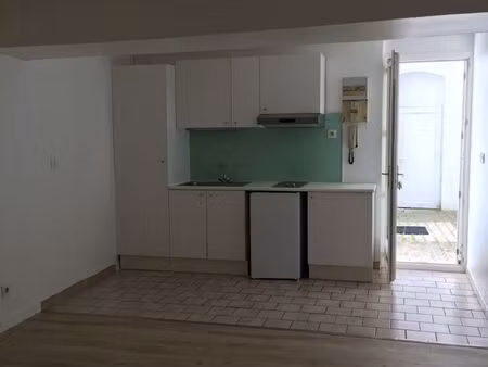 t2 de 37m2 quartier de l'houmeau