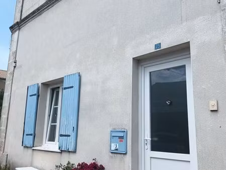 maison de village mortagne sur gironde