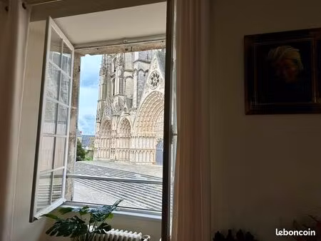 exceptionnel : maison historique 345 m²  parvis de la cathédrale