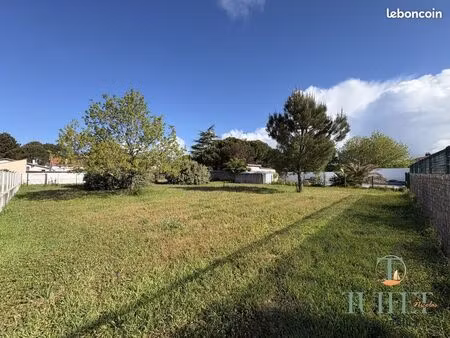 terrain 700 m² la tremblade