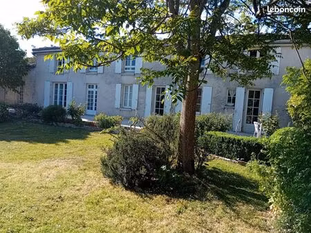 maison 8 pièces 208 m²