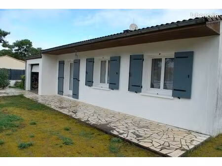 maison a vendre a ronce les bains : 273000