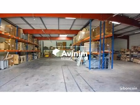 local 600 m² bourges
