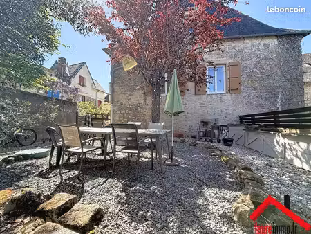 maison 7 pièces 195 m²