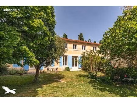 maison 7 pièces 190 m²