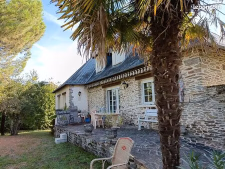 parc avec 3 maisons hauteurs de brive