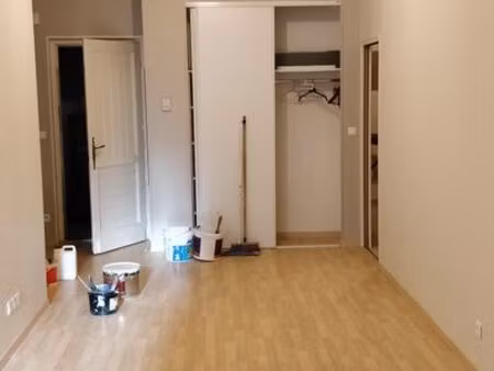 t2 rénové - 50 m2 - centre ville tulle