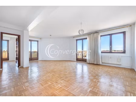 appartement t4 en hyper centre