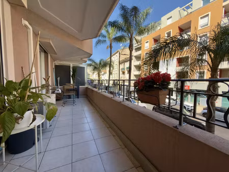 location appartement 1 pièce 42 m² à roquebrune-cap-martin (06190)