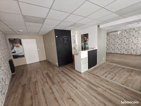 local commercial 74m2 - saint jean d'angély